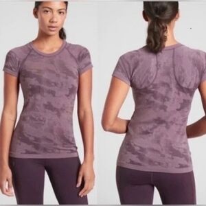 Athleta Momentum Camo t-shirt size S